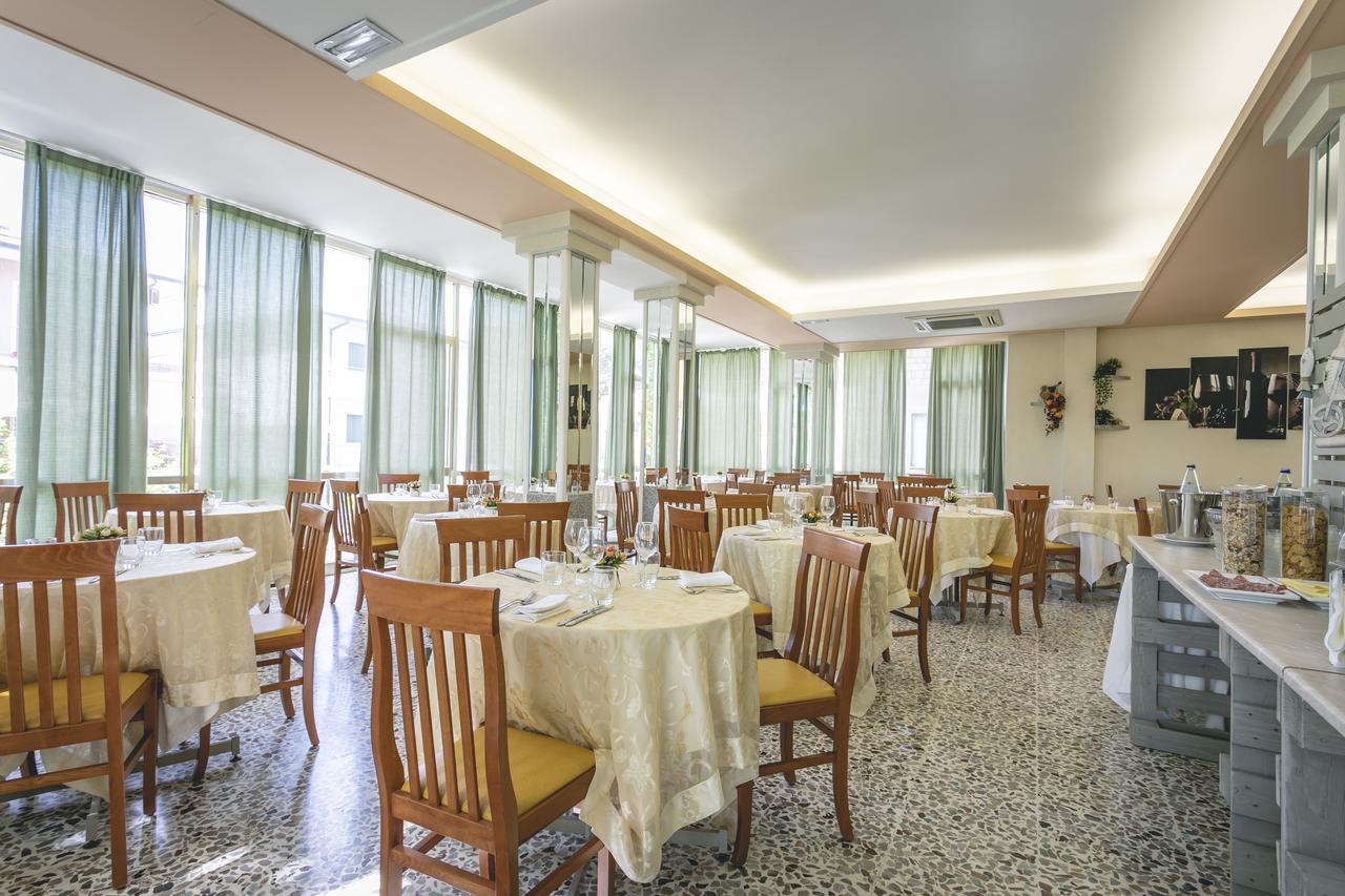 Hotel del Falco Cervia Exterior foto